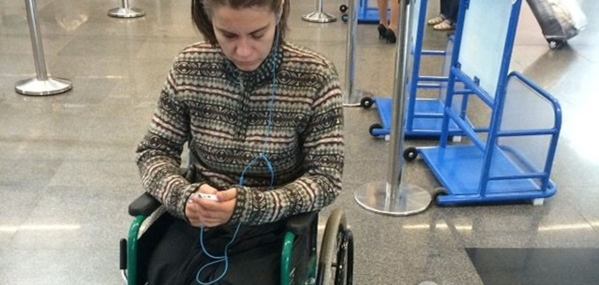 Потерявшую ноги медсестру Лютик в Австрии научат ходить на протезах
