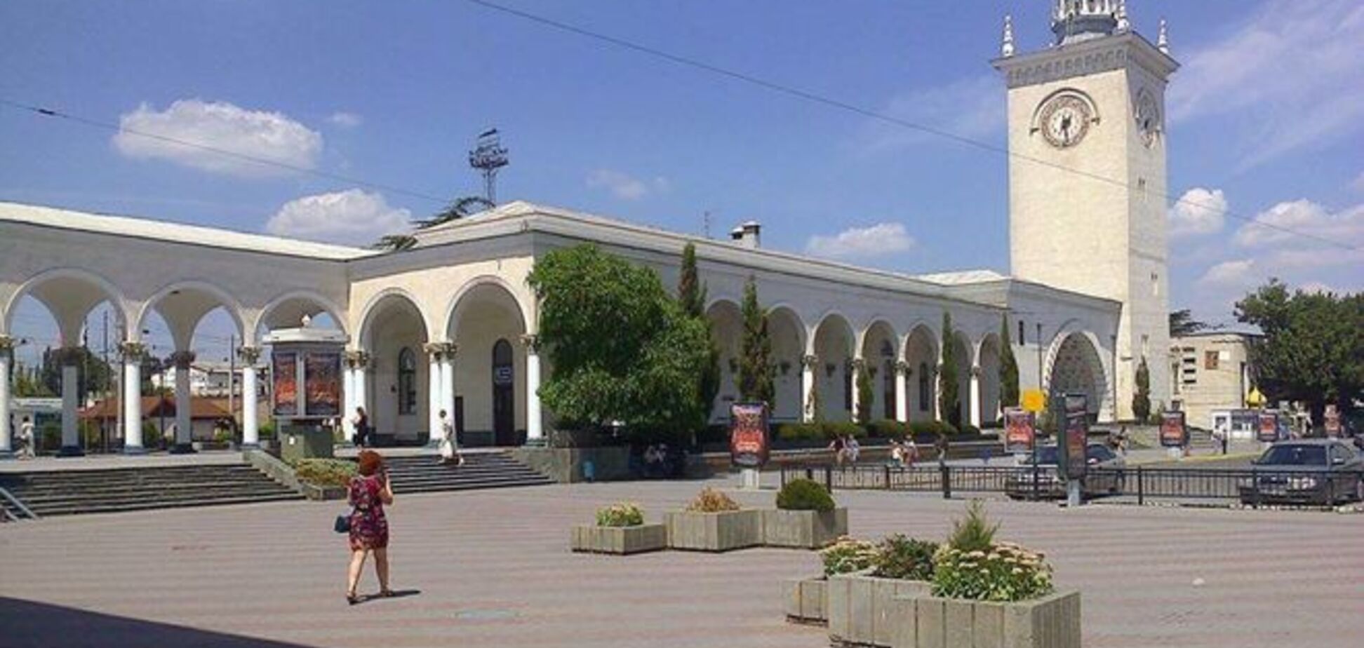 Оккупация. В сети показали вокзал Симферополя в 2011 и 2015 годах