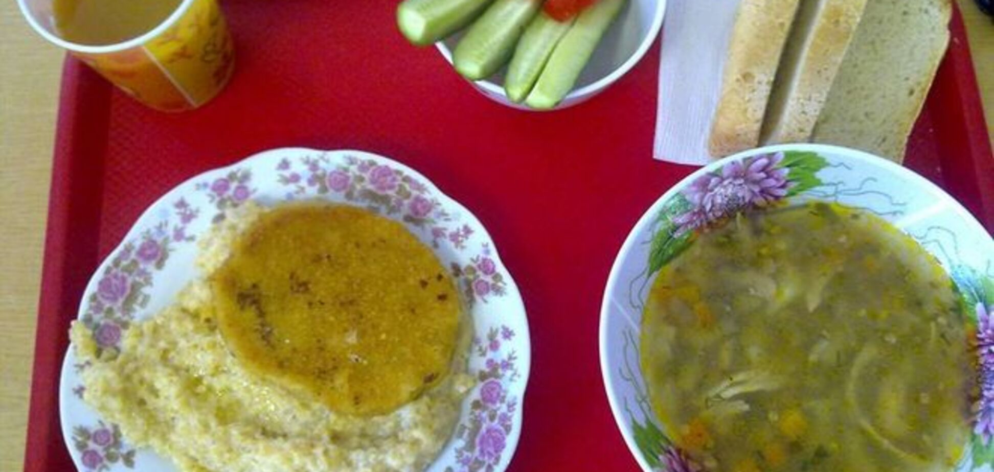 Как питаются будущие полицейские Харькова: опубликовано меню