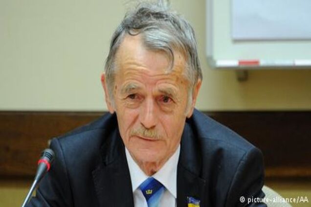 Джемілєв: Щонайменше 10 тисяч кримських татар залишили Крим після анексії