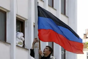 Флаг террористов на Донбассе