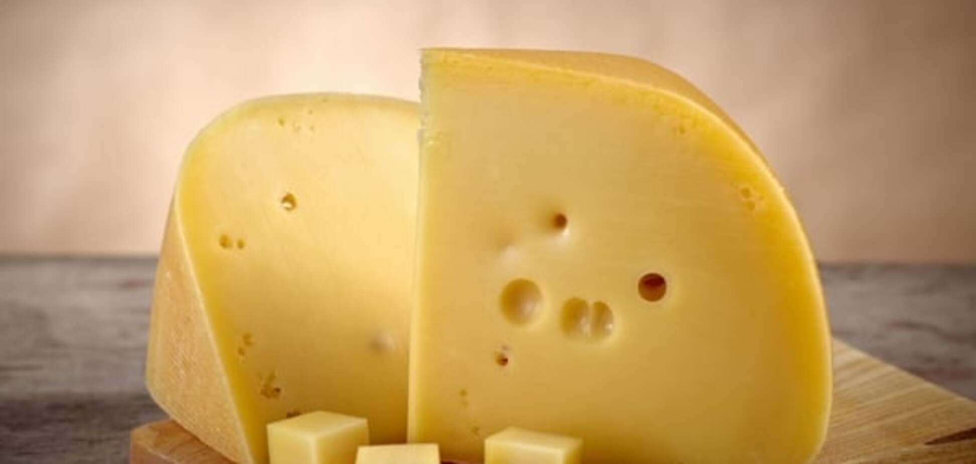 'Казнь Парижской бурёнки': в России санкционный сыр залили отбеливателем