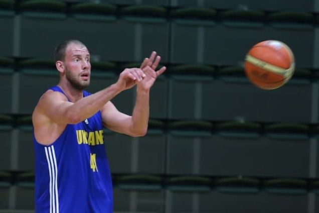 Сборная Украины отправилась на сбор без двух легионеров