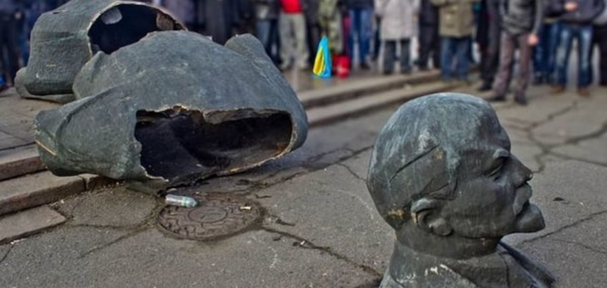 На Черниговщине восстановили ранее поваленный памятник Ленину: фотофакт