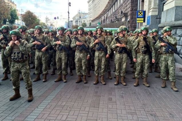 В Киеве репетиция парада ко Дню Независимости: опубликовано фото и видео