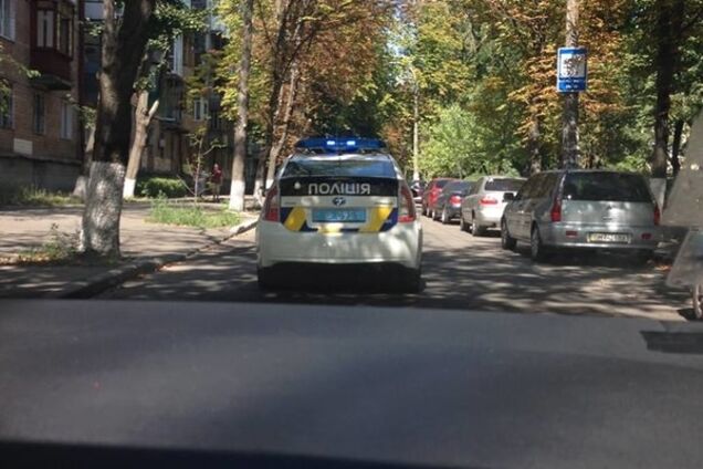 В Киеве патруль полиции проигнорировал водителя-нарушителя - соцсети
