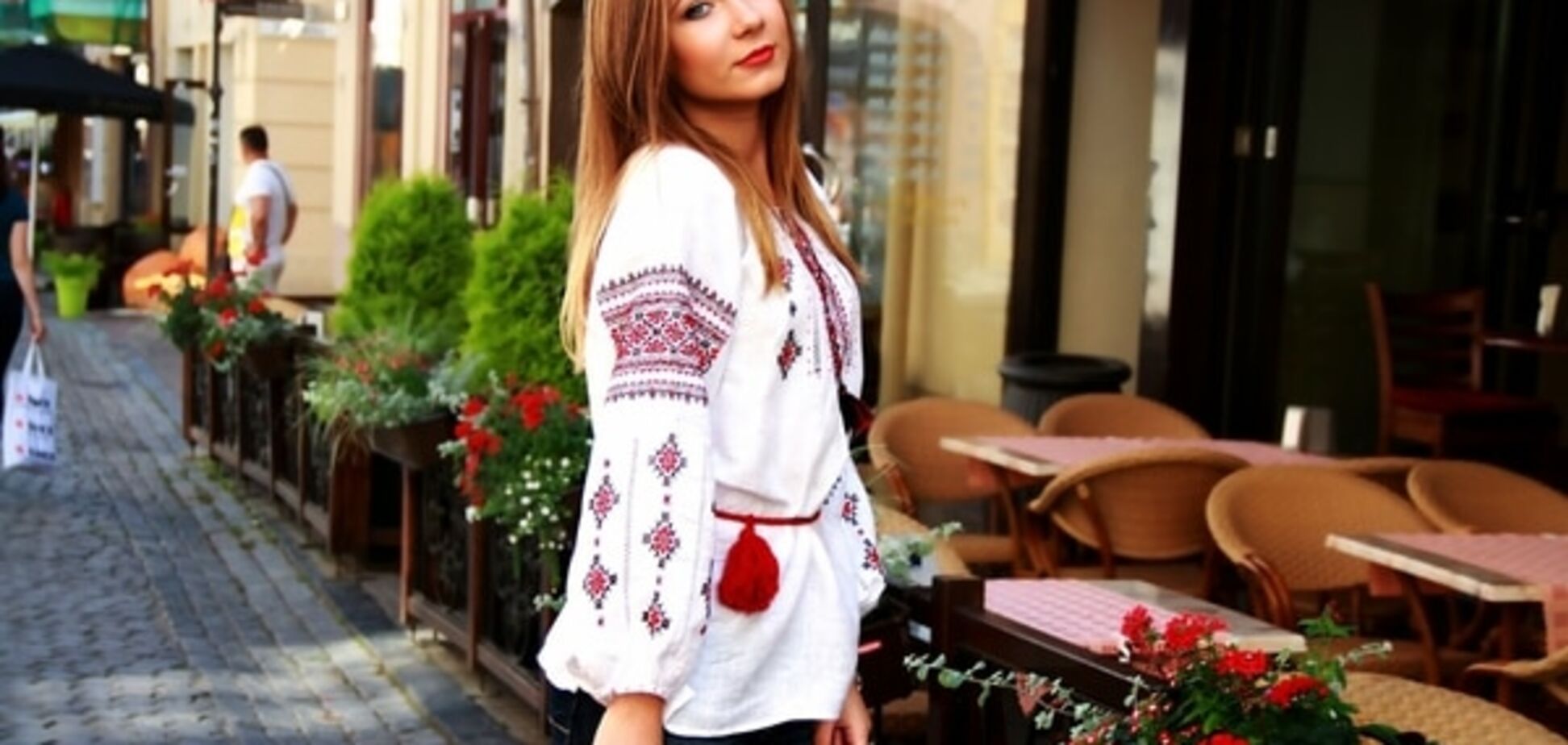 В чем отметить День Независимости: стильные образы в национальном стиле