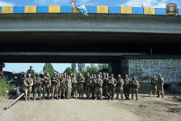 Год плечом к плечу: полк 'Днепр-1' вывели из Песок