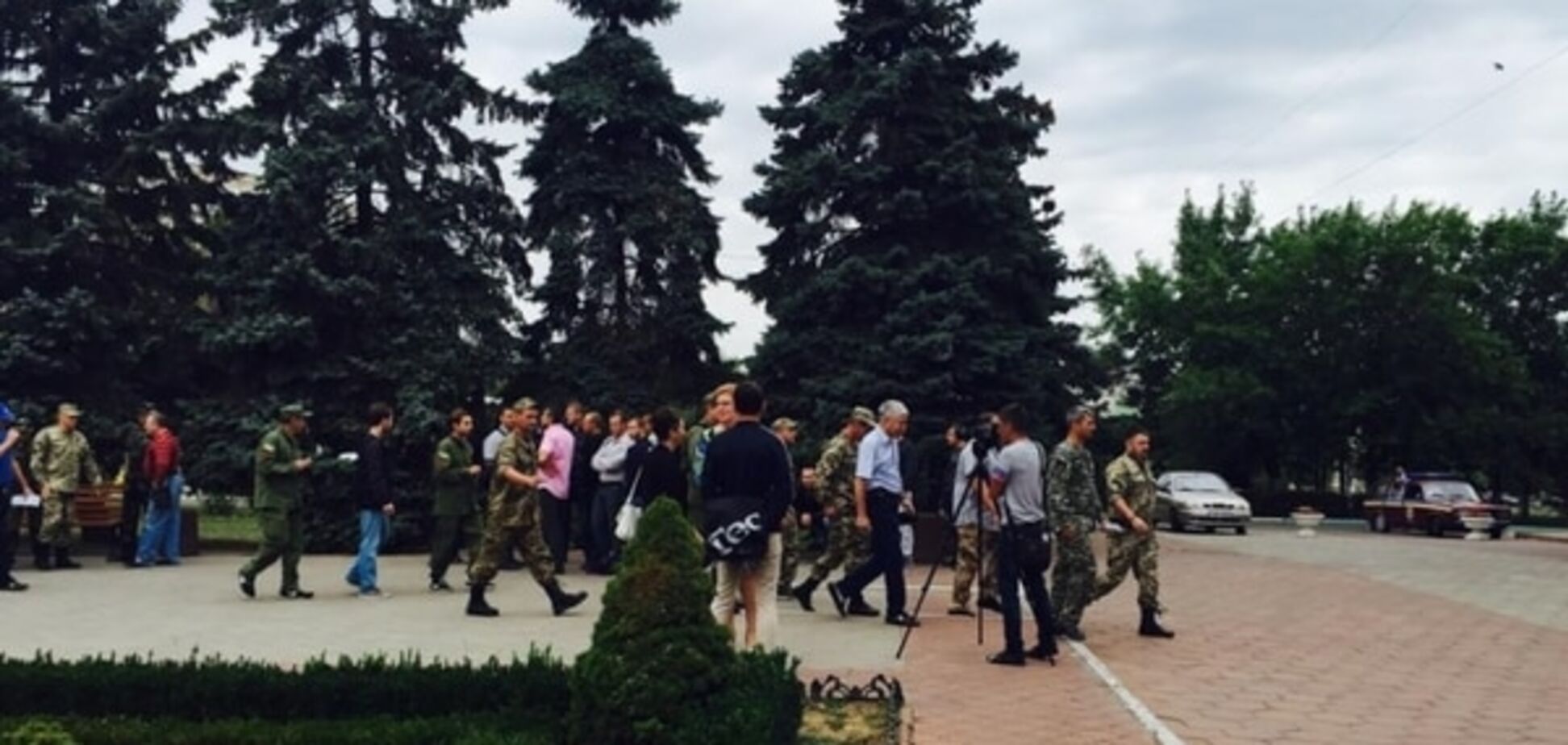 В горсовете Ильичевска произошла драка участников АТО с 'титушками'