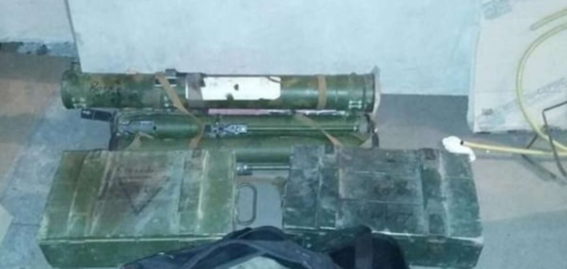 На Донетчине у депутата нашли арсенал оружия: опубликованы фото