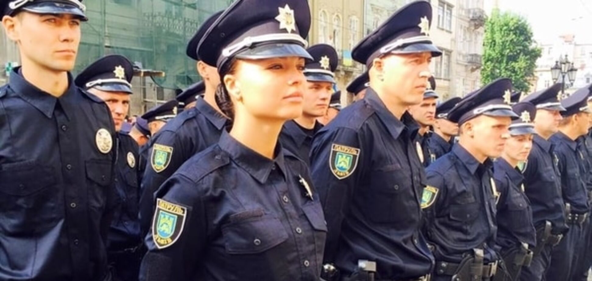 Львів аплодує новій поліції, але хлопці ще цього не заслужили - Аваков 