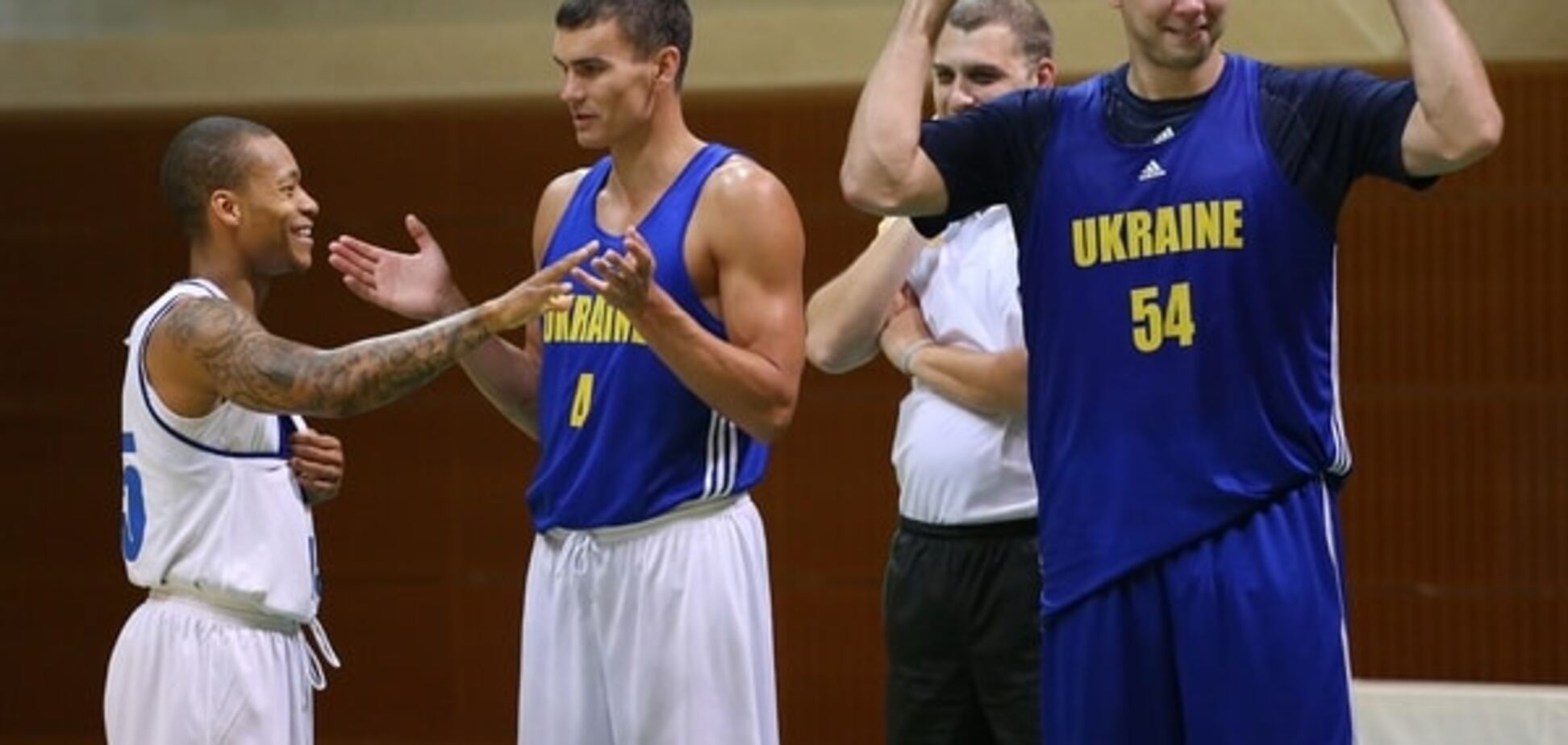 Украина добыла роскошную победу на товарищеском турнире