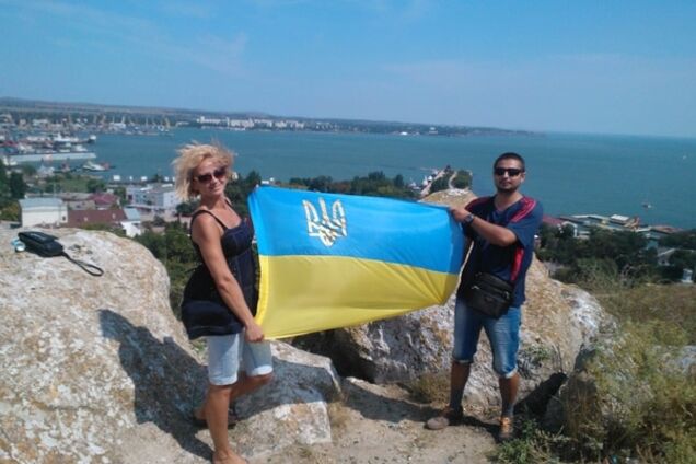 Крымских активистов арестовали и осудили в один день за фото с флагом Украины