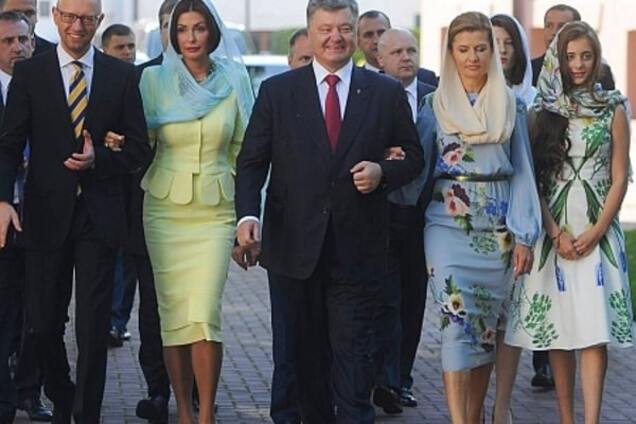 Марина Порошенко и Терезия Яценюк поразили стильными сине-желтыми нарядами