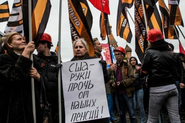 'Дурдом' в России вылечит только доллар по 500 - журналист