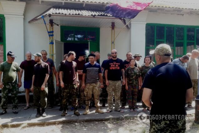 'Мы – на своей земле': 4 истории 'правосеков' из Краматорска, Угледара, Луганска и Москвы