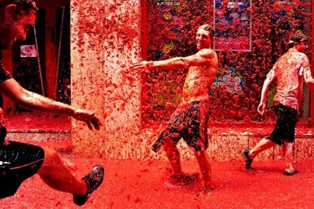 70 лет оригинальному испанскому празднику – La Tomatina