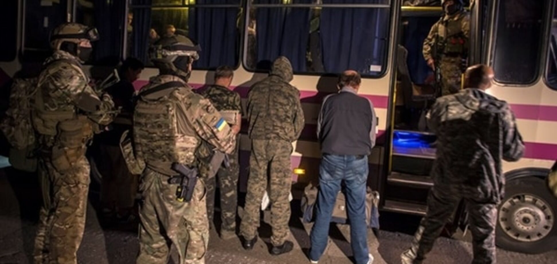 Украина вернула домой 12 пленных бойцов АТО