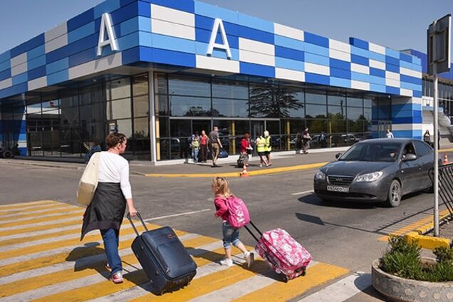 Рубль на дне: россияне отказываются от путешествий