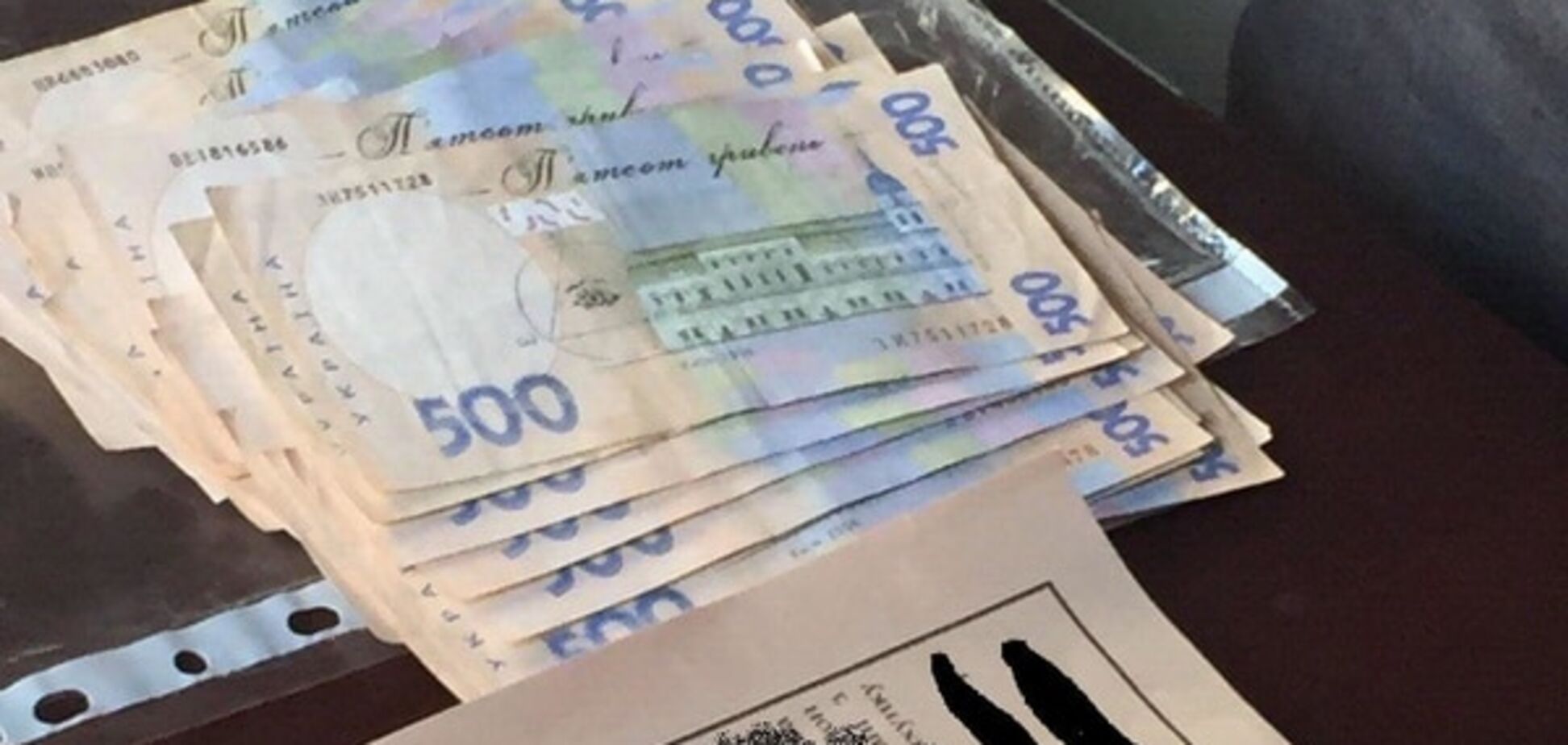 Очередные 100 тысяч: чиновник НАН Украины пойман на взятке