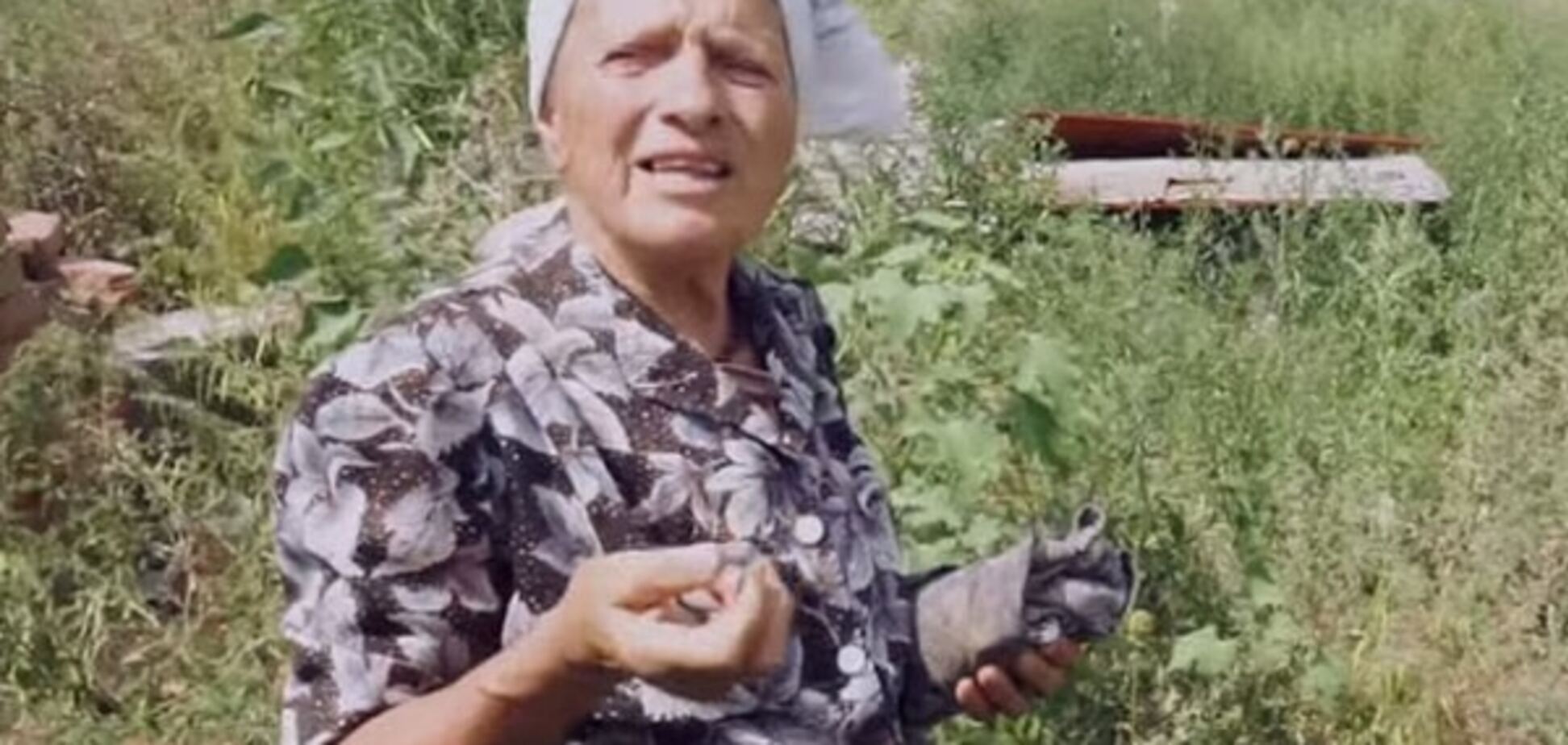 Журналісти знайшли 'бабу Любу', що врятувала українських бійців після Іловайська