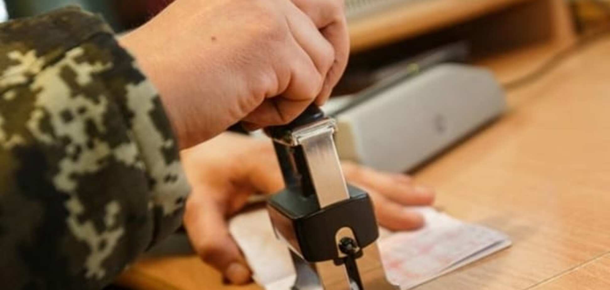 Украинские пограничники остановили авто немцев с живой 'контрабандой'