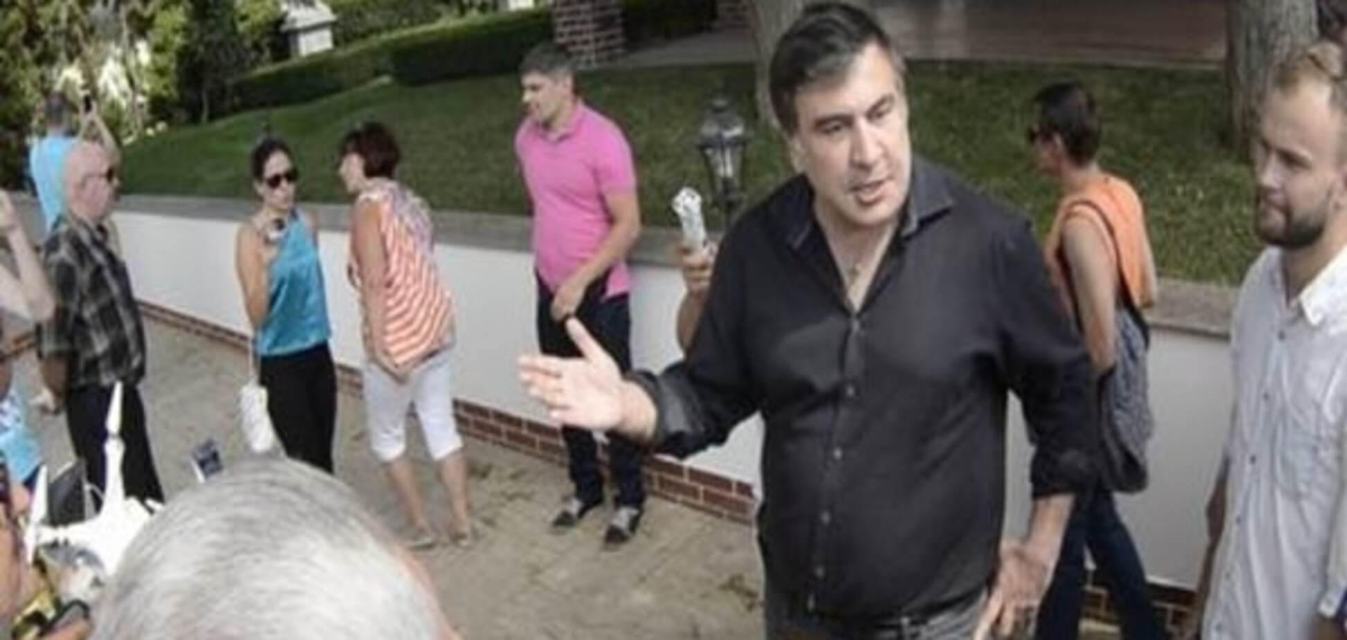 Открытые пляжи и снесенные заборы: как Саакашвили борется в Одессе с коррупцией