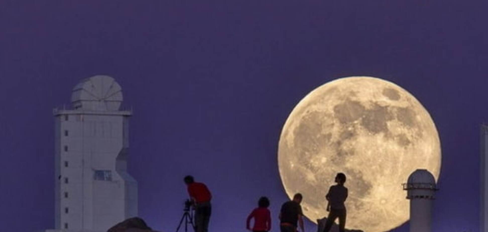 Готуємо фотоапарати: на вихідних жителі Землі побачать гігантський 'супер-Місяць'