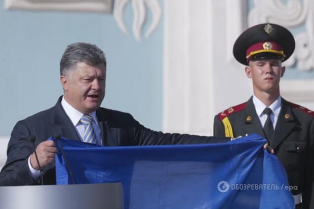 'Собака лает, а караван идет' — Порошенко о реформах