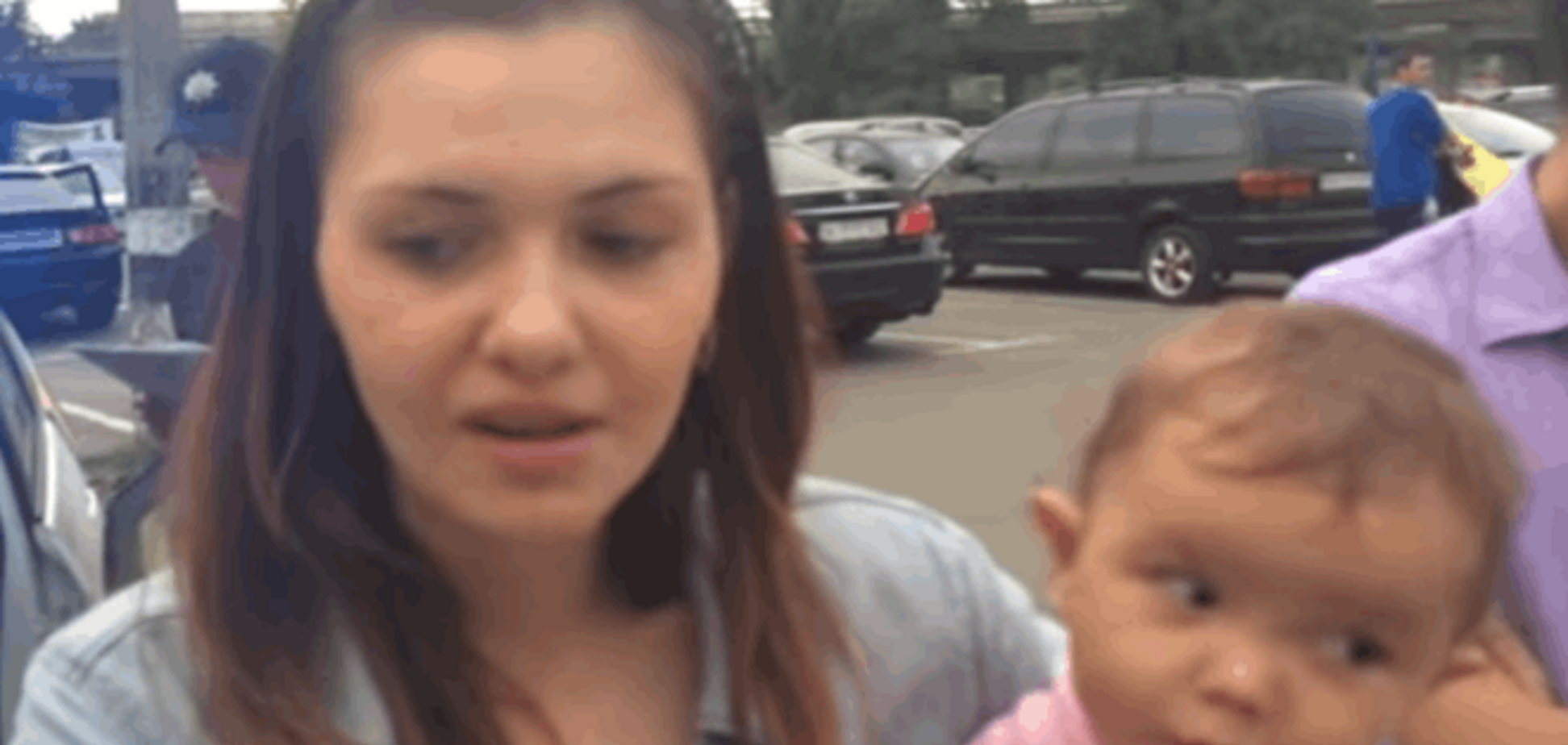 У Києві мати з дитиною дивом врятувалися від п'яного силовика за кермом: відеофакт