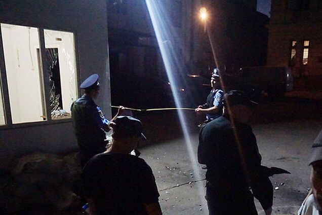 В Одессе неизвестные подорвали штаб 'Самообороны': опубликованы фото, видео