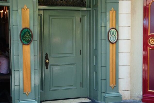 Совершенно секретно: клуб для миллионеров в самом сердце Диснейленда