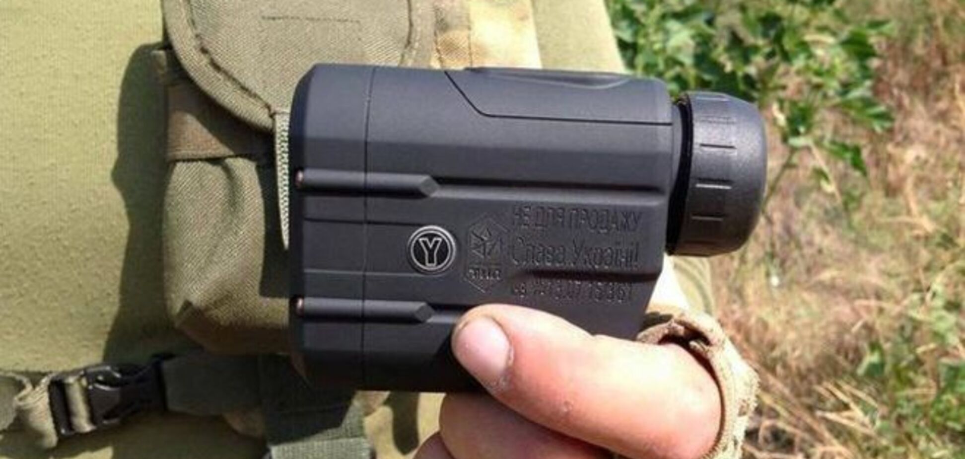 Українським снайперам передали військову оптику: фоторепортаж