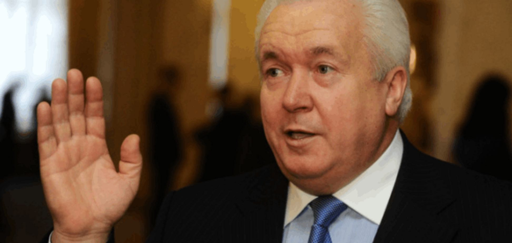 Азаровский 'спаситель' Украины заявил, что не признает Порошенко