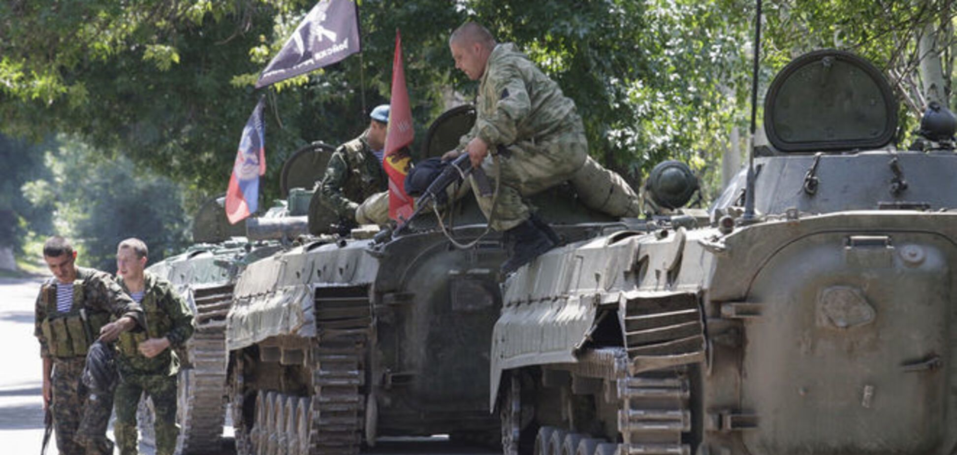 Порошенко насчитал на Донбассе 9 тысяч российских военных