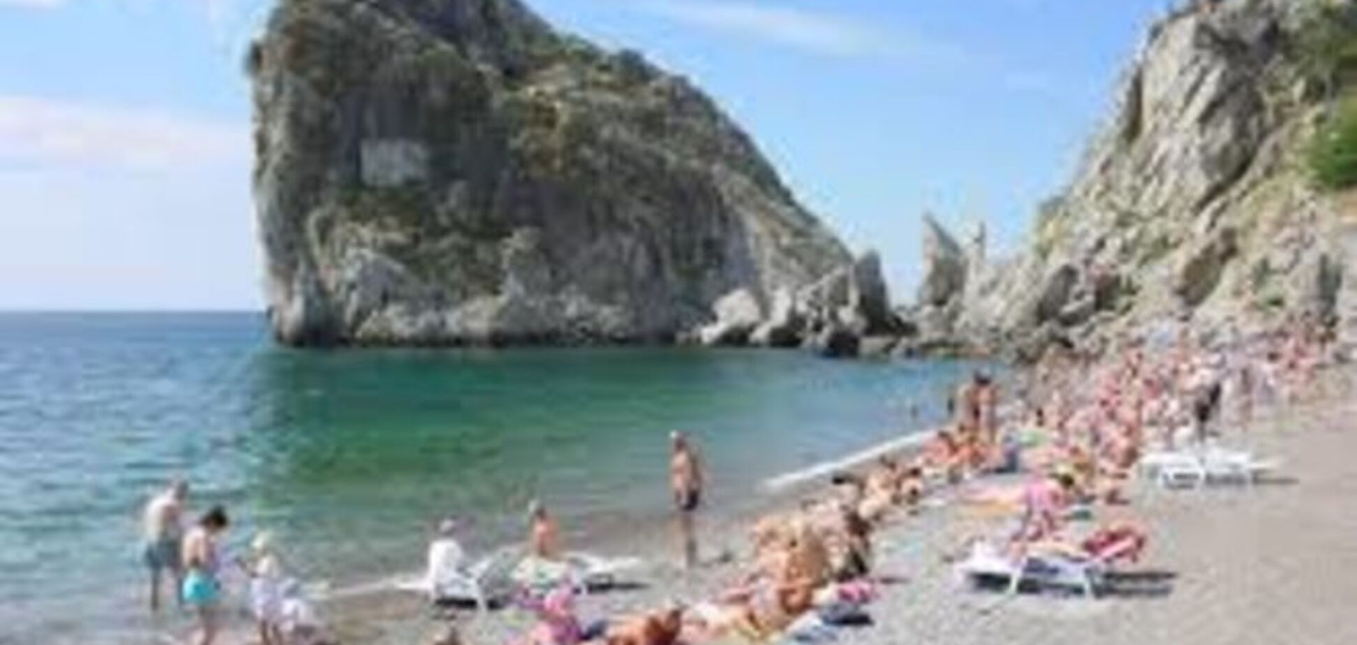 Нашествие орды: в Крыму россияне хамят и воруют мебель из отелей