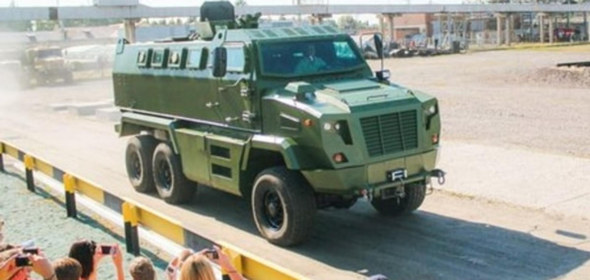 В Украине представили мощный бронеавтомобиль КрАЗ Feona: фото и видеофакт
