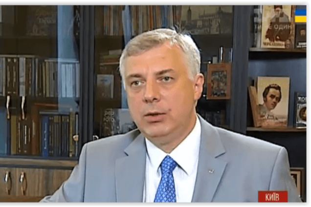 Квит рассказал, надо ли закрывать начальные школы и учить английский с 1-го класса