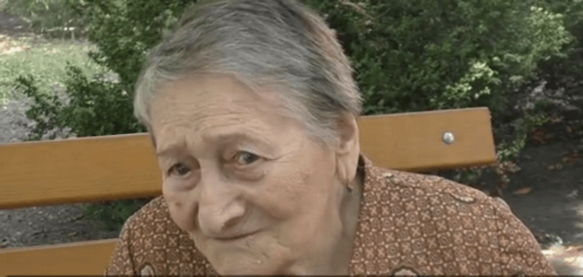 Пенсионерка-ветеран отдала раненым бойцам АТО €2 тыс.: видеофакт