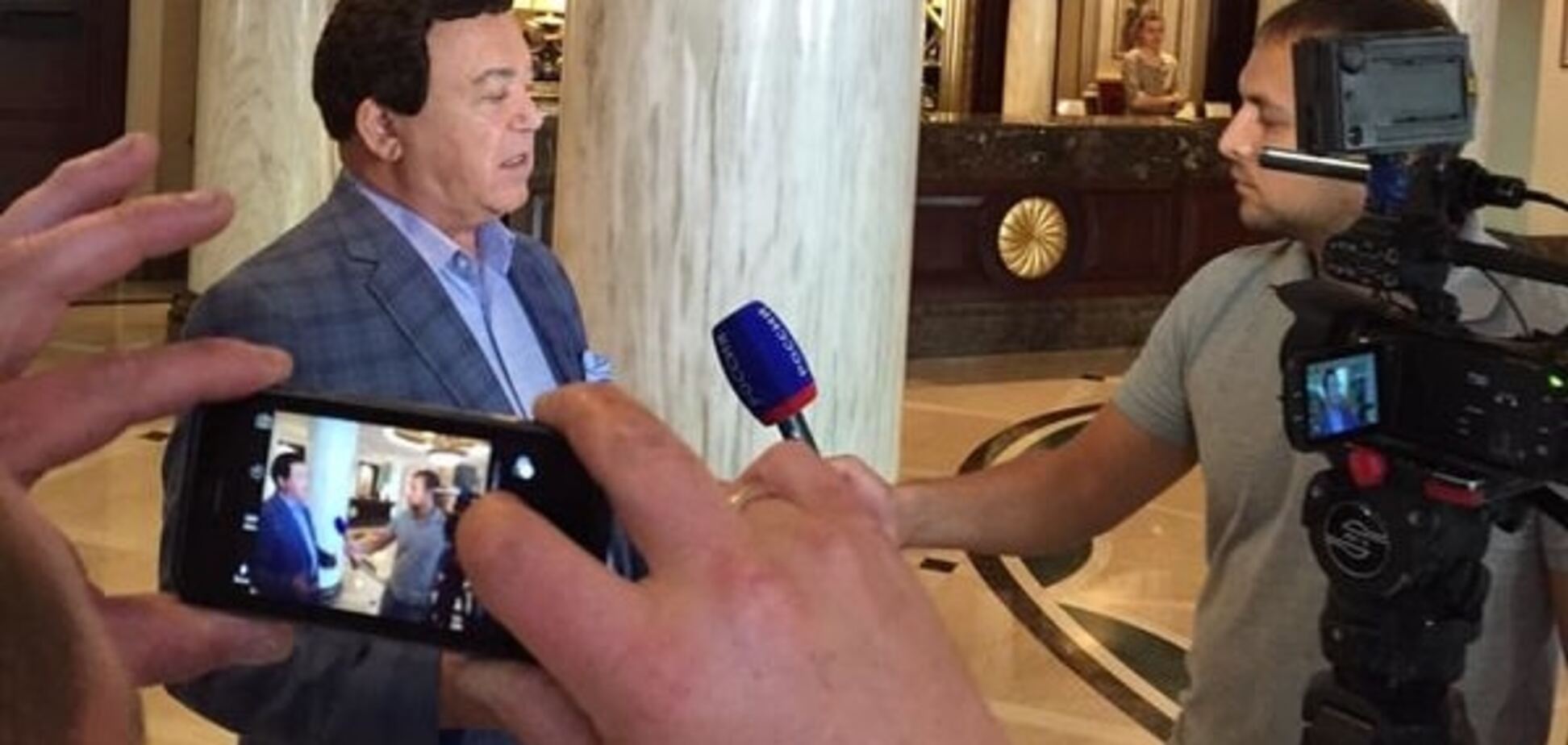 Понеслась душа в рай. Кобзон в Донецке рассказал, как 'класть на санкции'