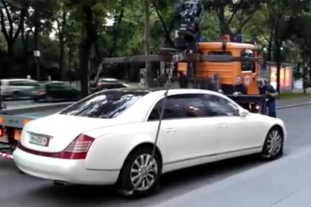 Как спастись от эвакуатора: опубликовано видео неудачных попыток забрать машину на штрафплошадку