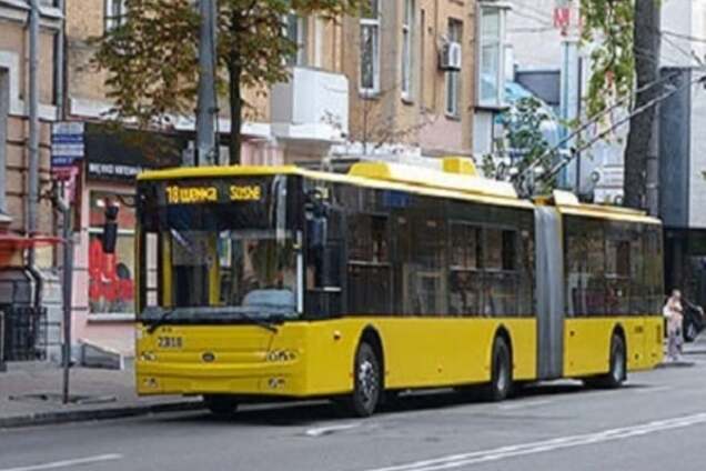 Троллейбусы не смогут попасть на Майдан Незалежности