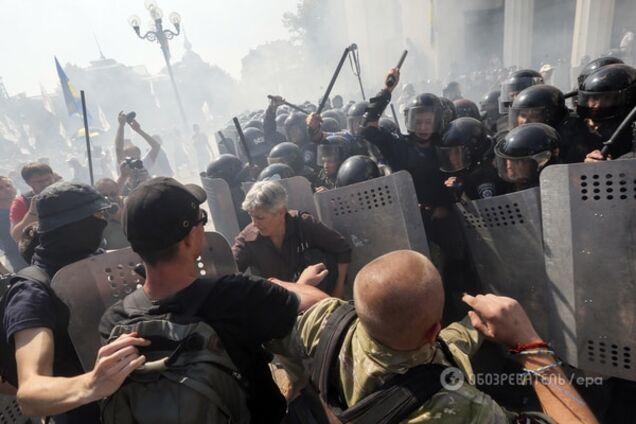 Аваков озвучил обновленные цифры: 122 пострадавших под Радой