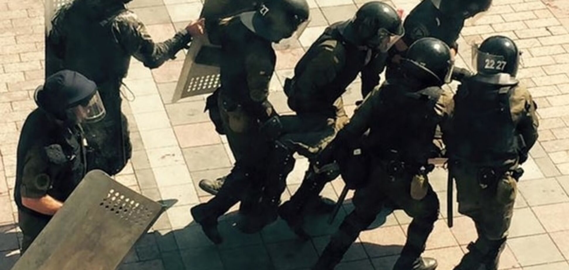 У військовослужбовців під Радою кинули бойову гранату - Геращенко