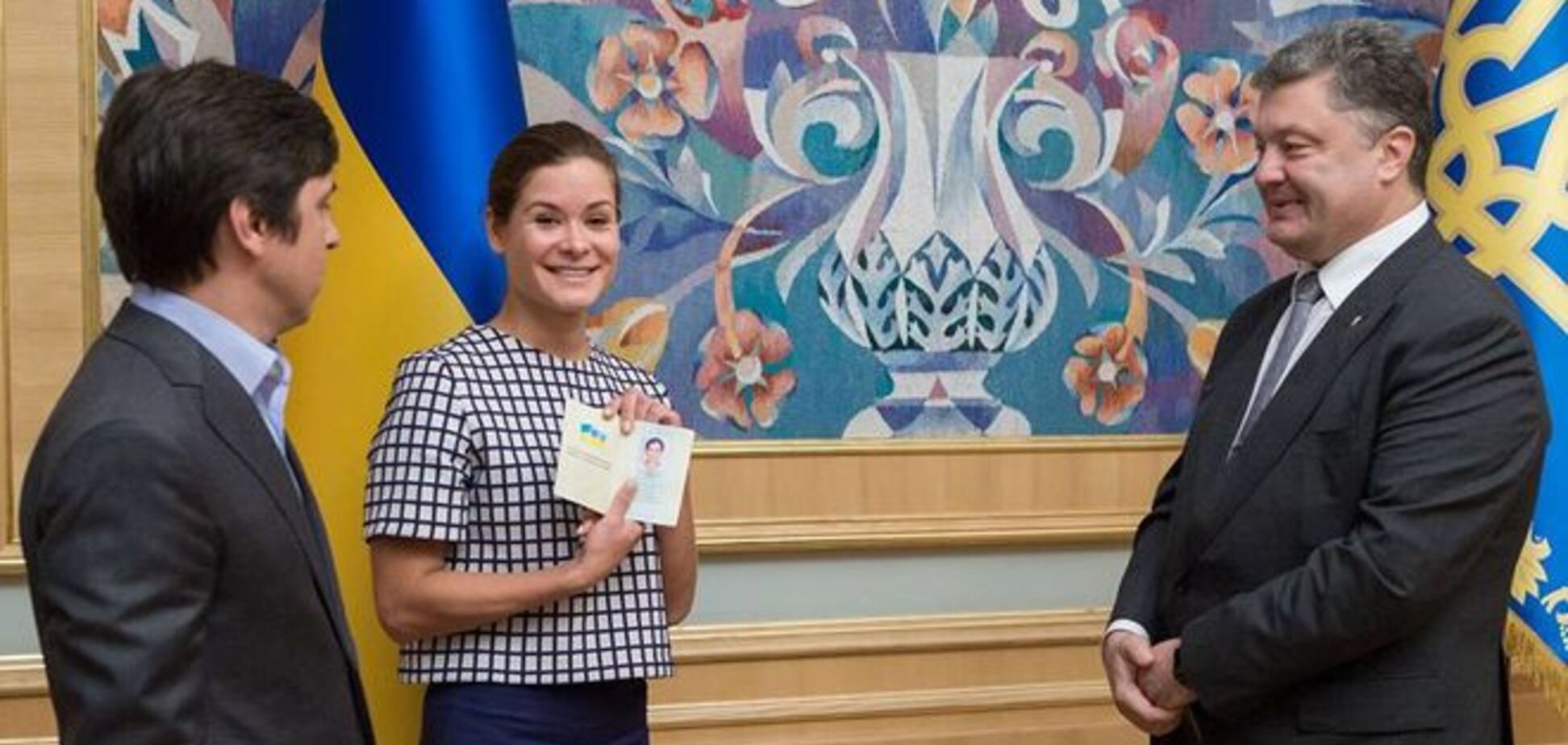 Порошенко предоставил Гайдар украинское гражданство