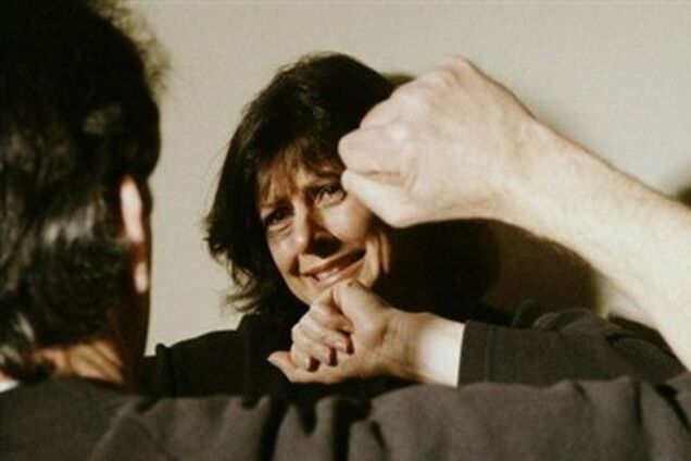 На Донетчине прокурора подозревают в избиении итальянки