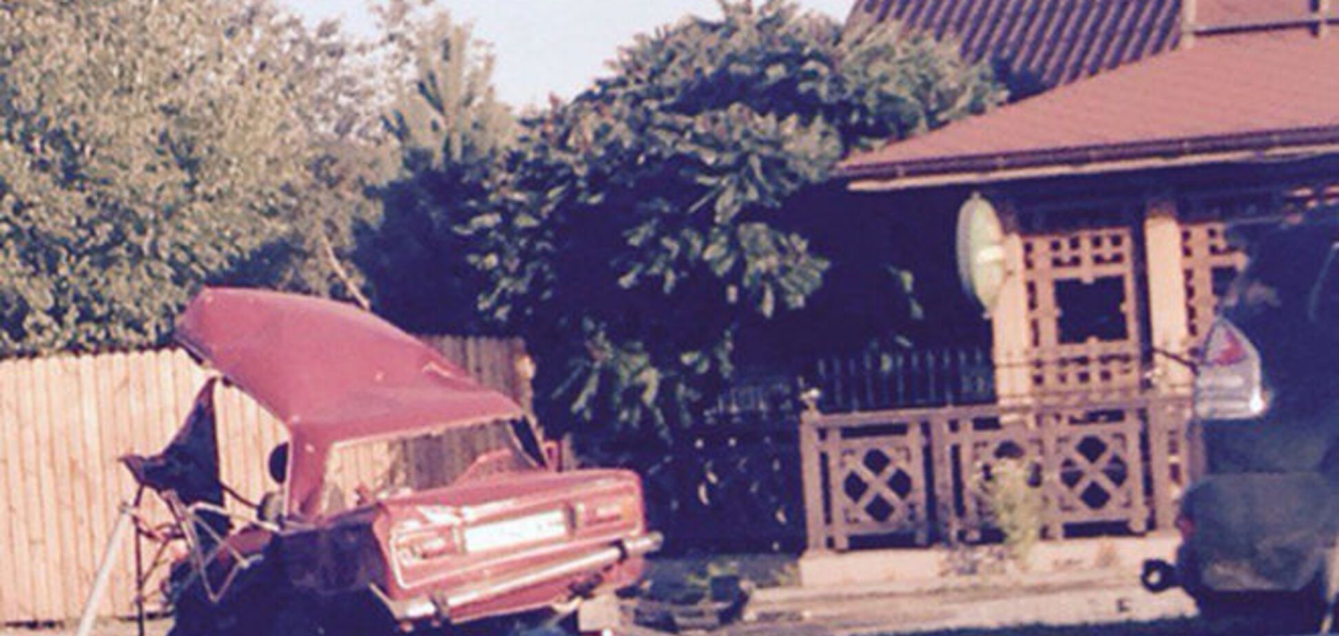 В сети появилось видео жуткой аварии, в которой погиб милиционер с семьей