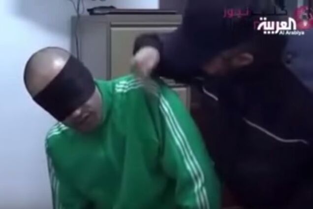 В сети появилось видео с избиением сына Каддафи в тюрьме