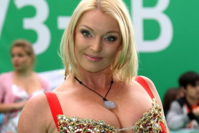 Волочкова бросила дочь в Турции ради концертов в Крыму