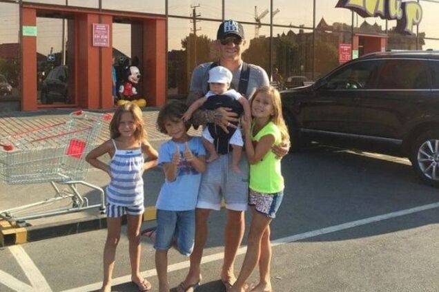 Знаменитый украинский футболист рассказал о соблазнах от мошенников